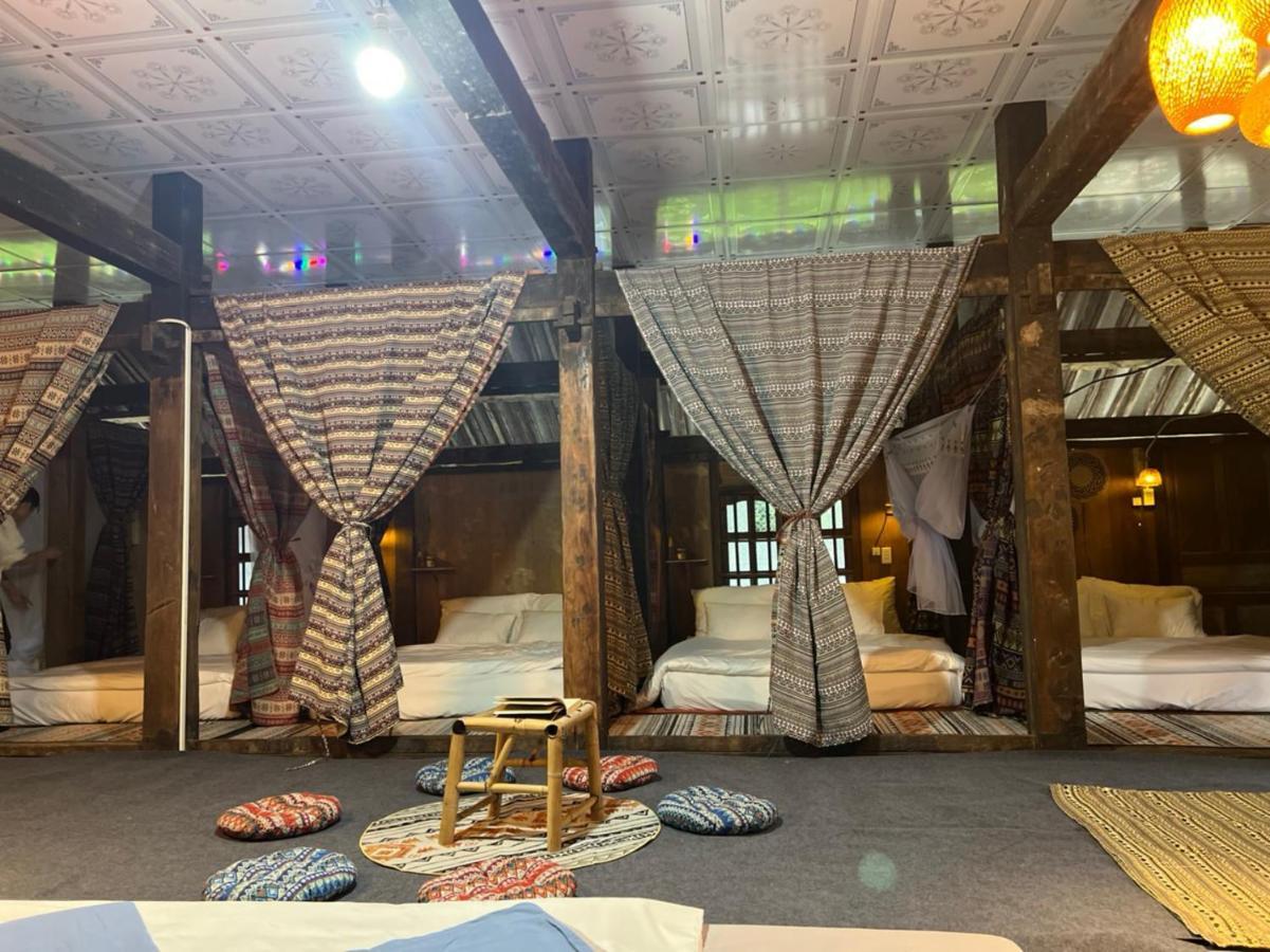 Du Gia Thu'S Homestay Lang Cac Bagian luar foto