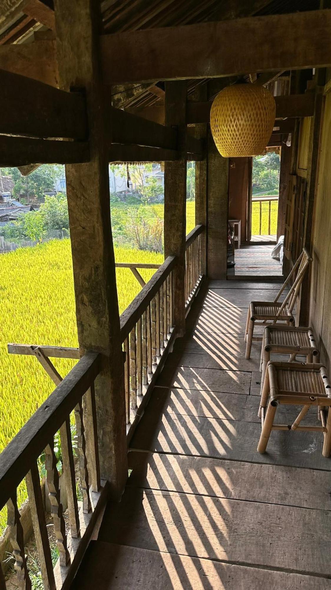 Du Gia Thu'S Homestay Lang Cac Bagian luar foto