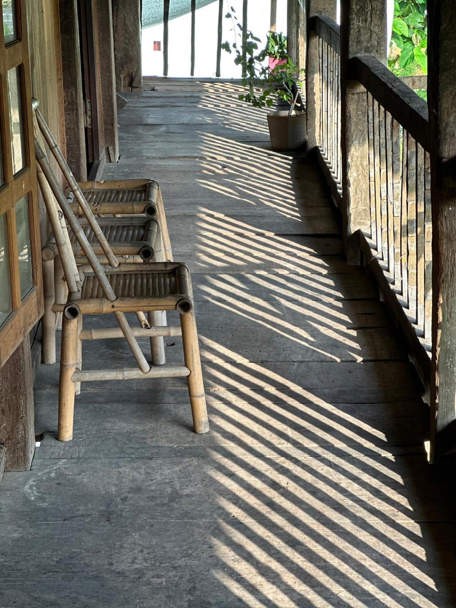 Du Gia Thu'S Homestay Lang Cac Bagian luar foto